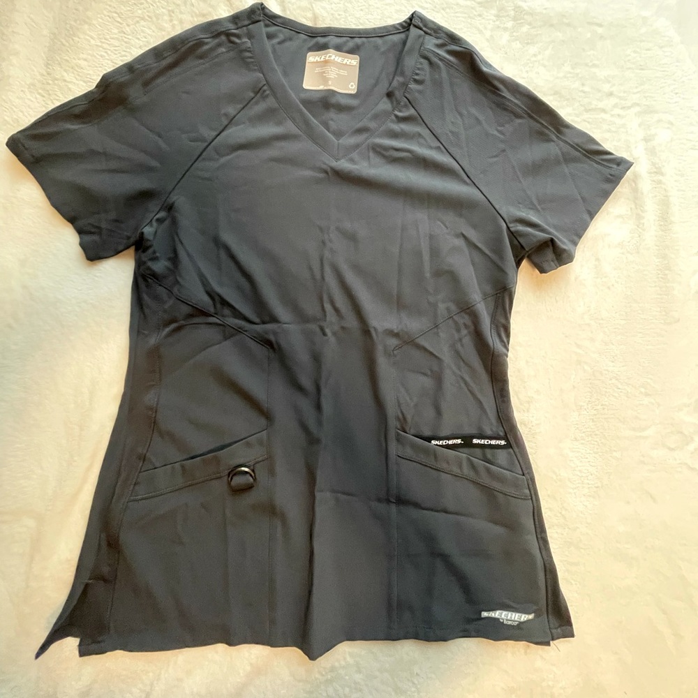 Sketchers scrub set, top and bottom